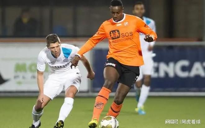 英超联赛：曼联再次以0比3惨败给利物浦