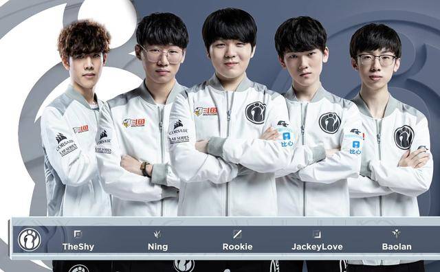 体育欧冠：全胜领跑 拜仁5-0大胜比尔森胜利