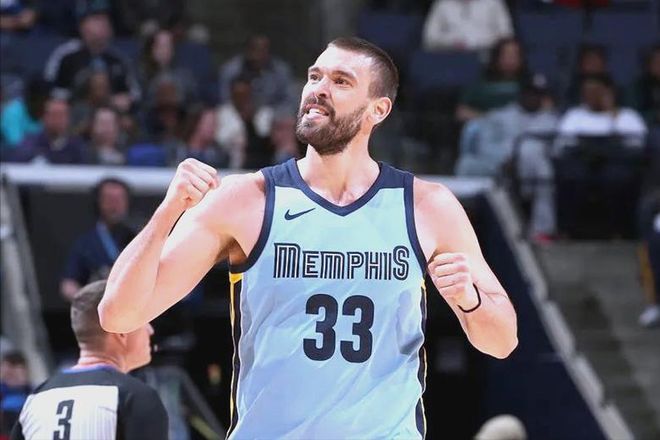 张女士一家 张女士一家