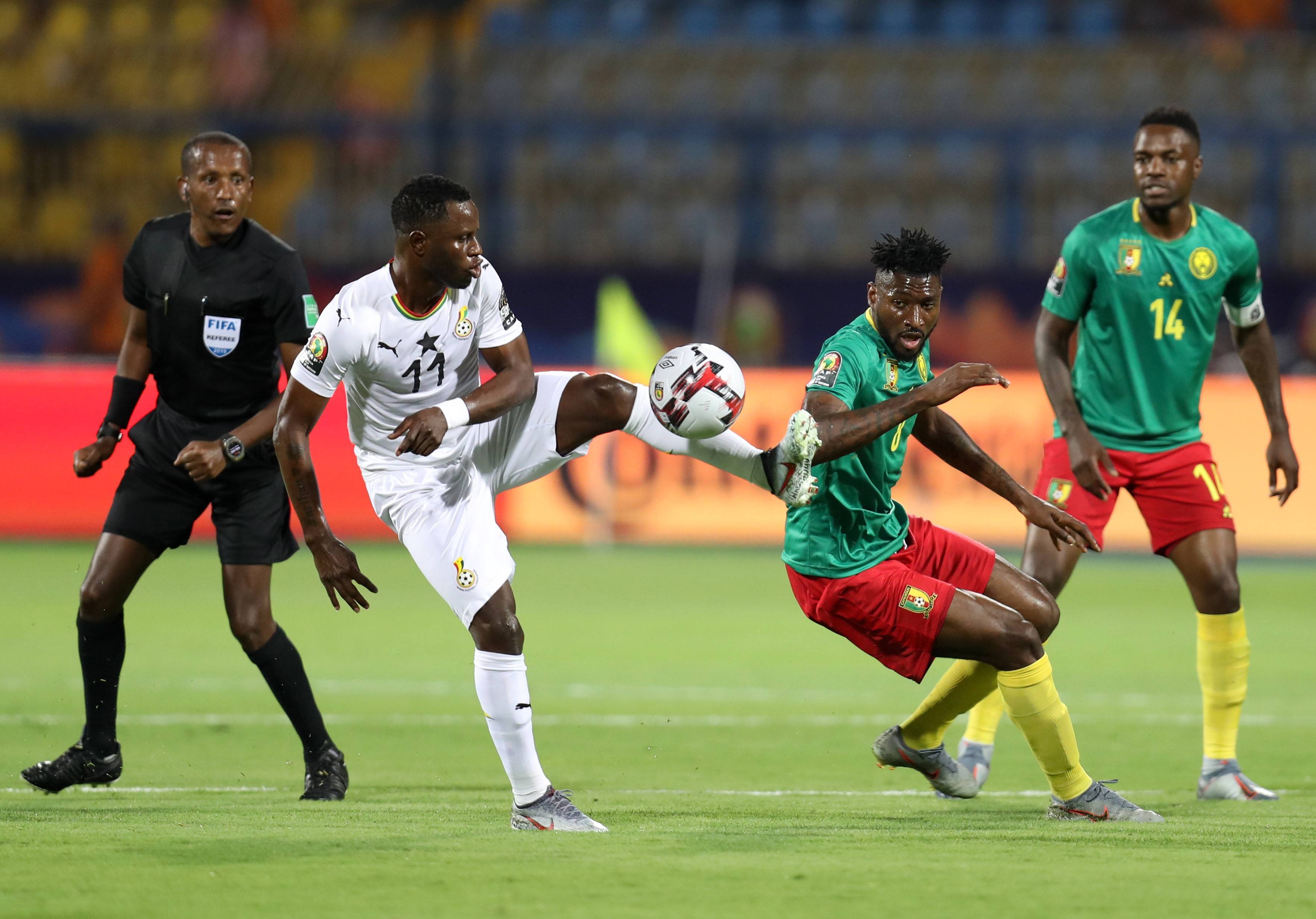 同时边后卫 同时边后卫