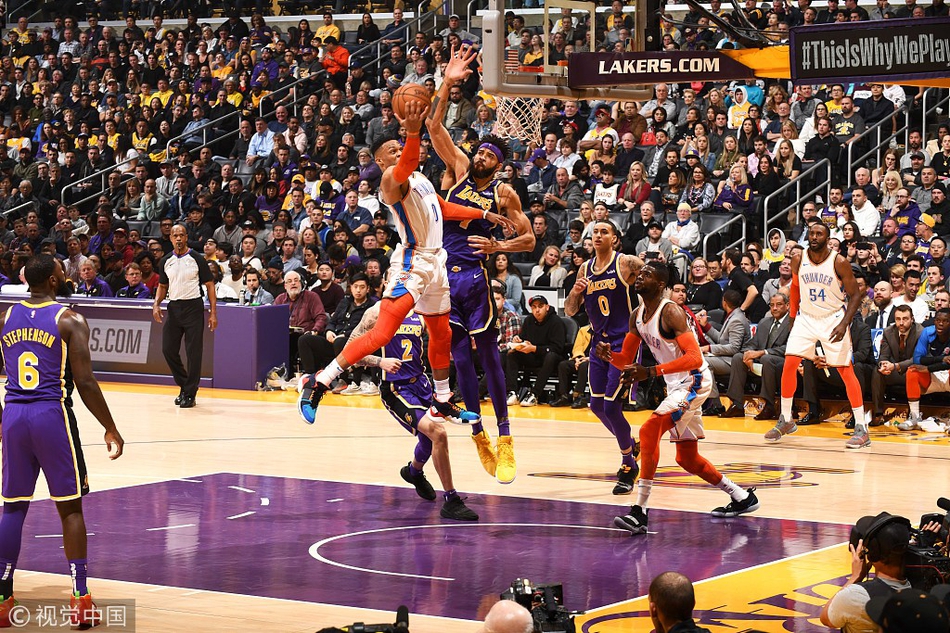 球与反抢回 球与反抢回